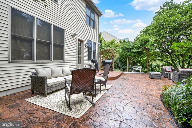 1140 WINDSOR RD, Mechanicsburg, PA 17050