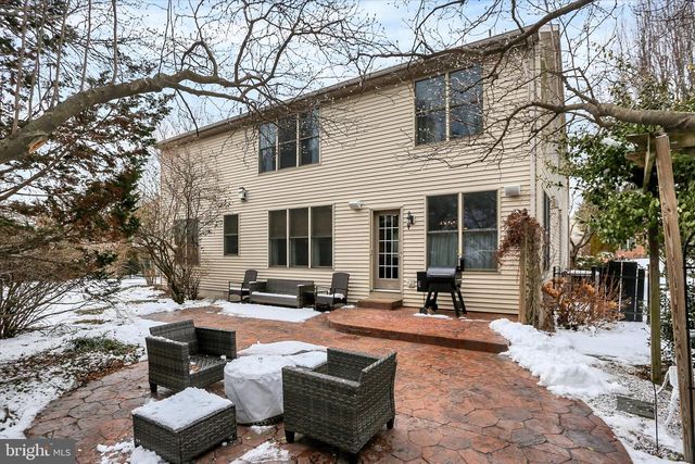 1140 WINDSOR RD, Mechanicsburg, PA 17050