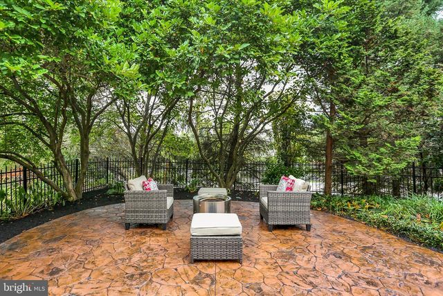 1140 WINDSOR RD, Mechanicsburg, PA 17050