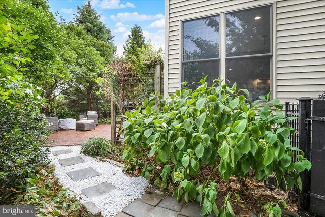 1140 WINDSOR RD, Mechanicsburg, PA 17050