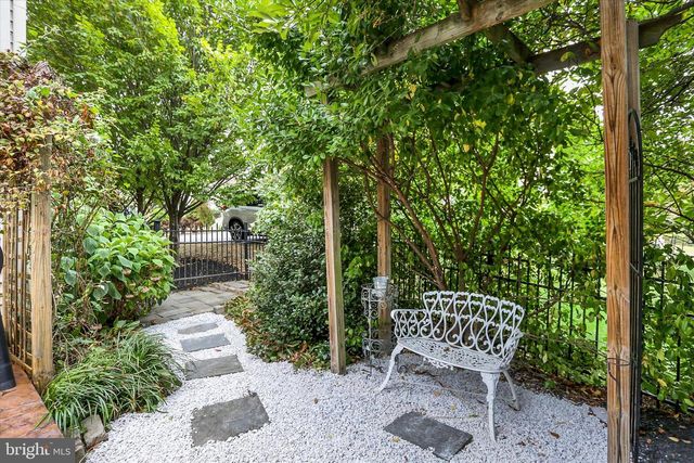 1140 WINDSOR RD, Mechanicsburg, PA 17050