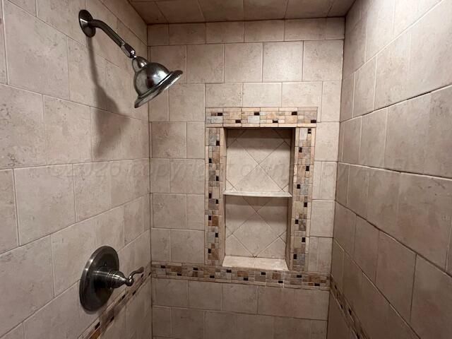 1009 S Dressen Street, Spearman, TX 79081