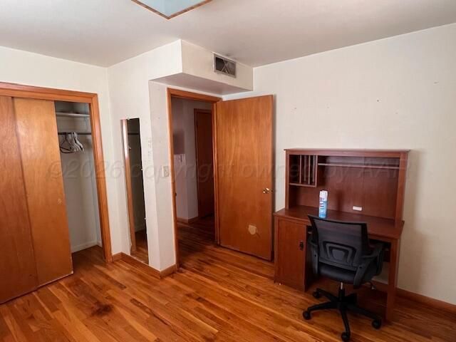 1009 S Dressen Street, Spearman, TX 79081