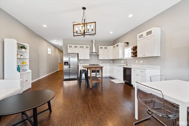 819 18th Street, Bedford, IN 47421