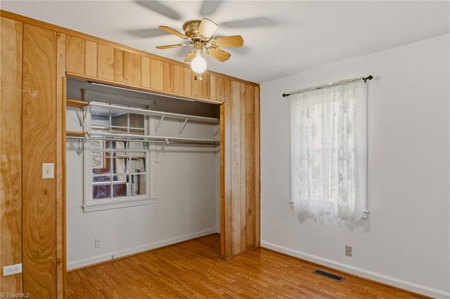 404 Meadowview Drive, Winston-salem, NC 27107