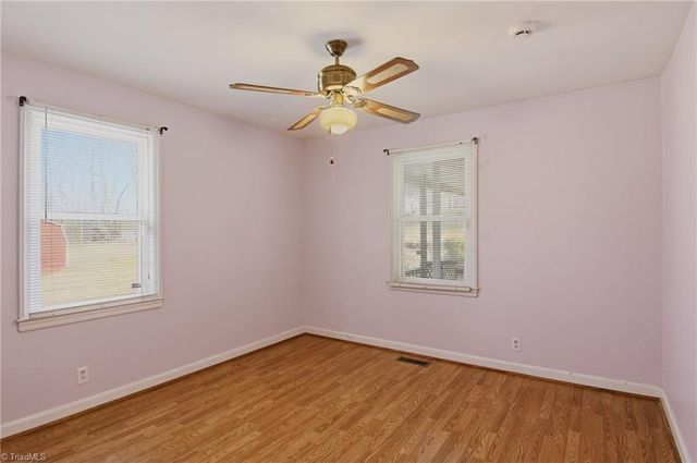 404 Meadowview Drive, Winston-salem, NC 27107