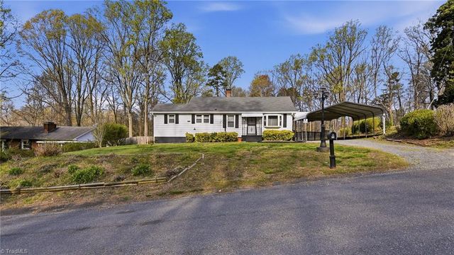 404 Meadowview Drive, Winston-salem, NC 27107