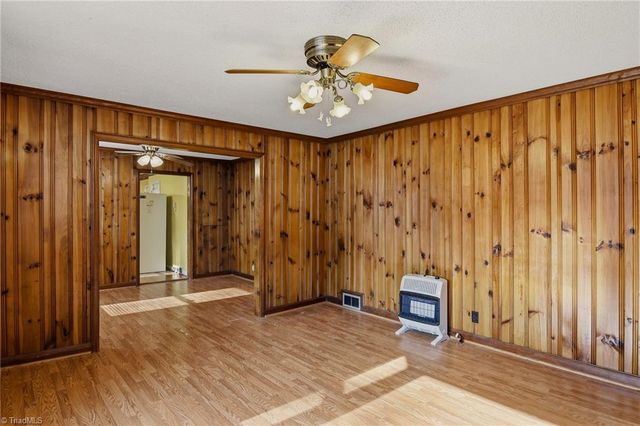 404 Meadowview Drive, Winston-salem, NC 27107