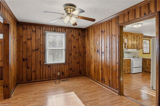 404 Meadowview Drive, Winston-salem, NC 27107