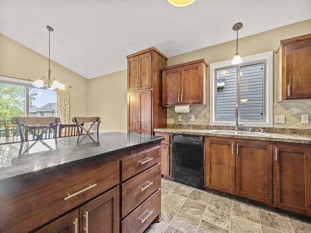 9185 Golden Pond Lane N, Monticello, MN 55362
