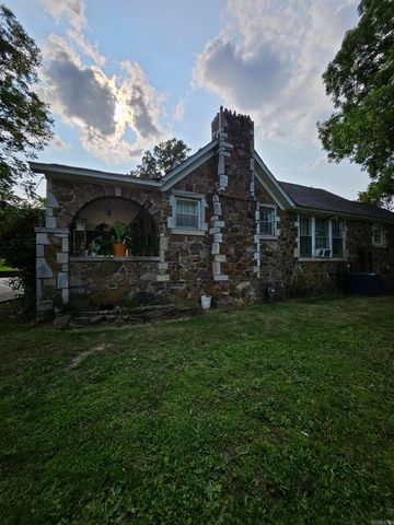 1421 W 25th Street, North Little Rock, AR 72114