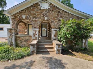 1421 W 25th Street, North Little Rock, AR 72114