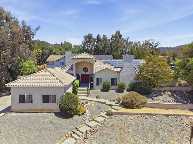 24396 Sargeant Road, Ramona, CA 92065