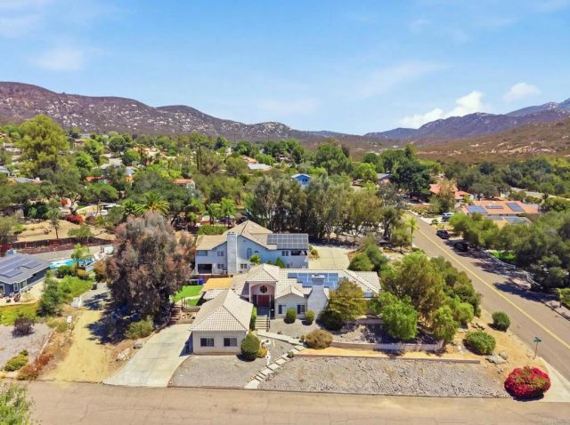 24396 Sargeant Road, Ramona, CA 92065