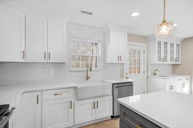 511 Stratford Place, Rocky Face, GA 30740