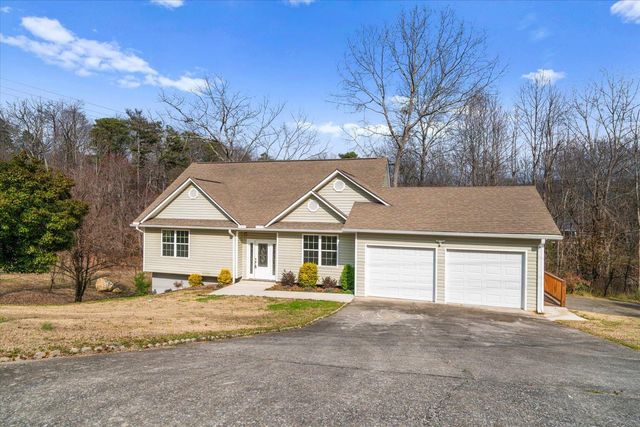 511 Stratford Place, Rocky Face, GA 30740