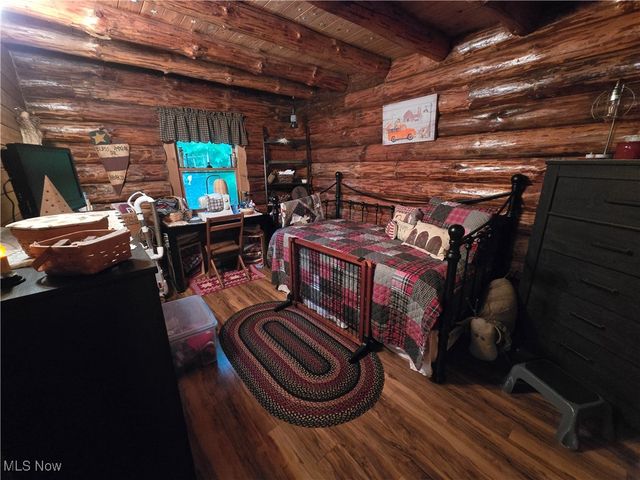 424 Avalon Road SW, Dellroy, OH 44620