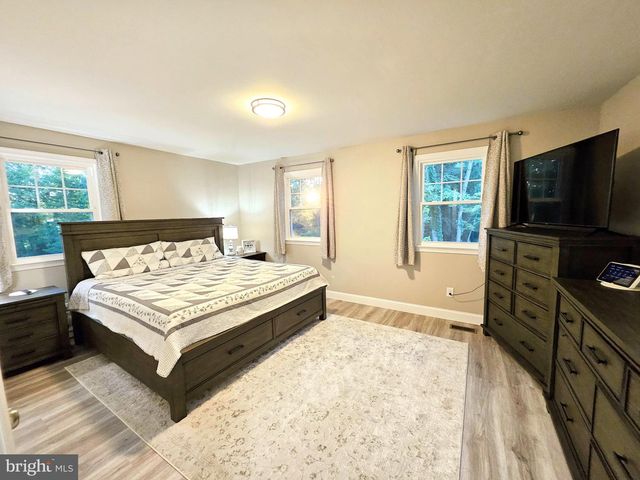 11 HANTHORNE DR, Pittsgrove, NJ 08318