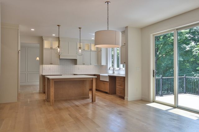 29 Cox Street, Hudson, MA 01749