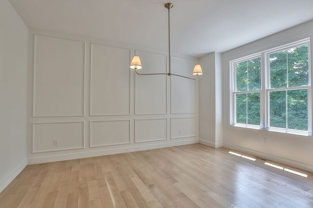 29 Cox Street, Hudson, MA 01749