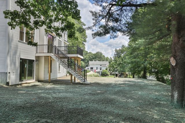 29 Cox Street, Hudson, MA 01749