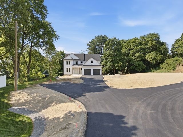 29 Cox Street, Hudson, MA 01749