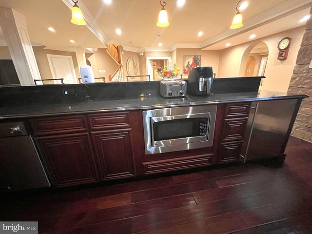4757 CHARTER CT, Woodbridge, VA 22192