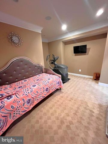 4757 CHARTER CT, Woodbridge, VA 22192