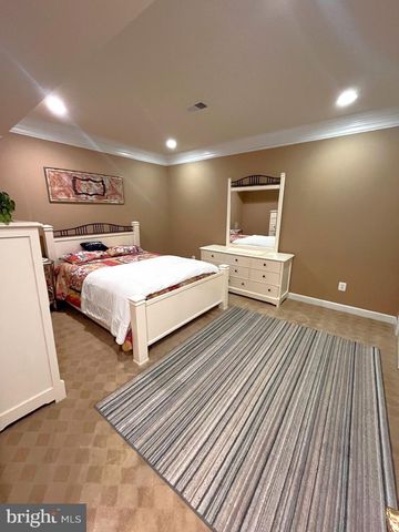 4757 CHARTER CT, Woodbridge, VA 22192