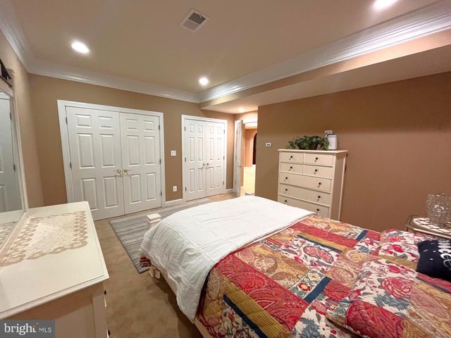 4757 CHARTER CT, Woodbridge, VA 22192