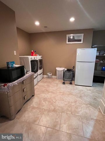 4757 CHARTER CT, Woodbridge, VA 22192