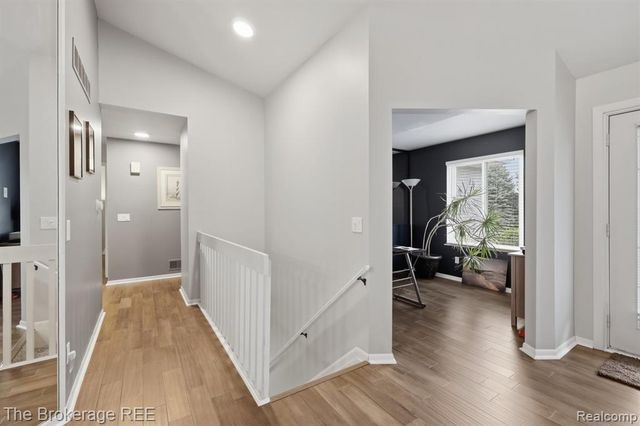 6060 Hearthside Place, Grand Blanc, MI 48439