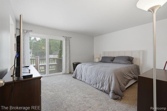 6060 Hearthside Place, Grand Blanc, MI 48439