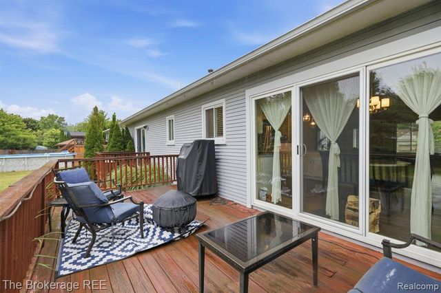 6060 Hearthside Place, Grand Blanc, MI 48439