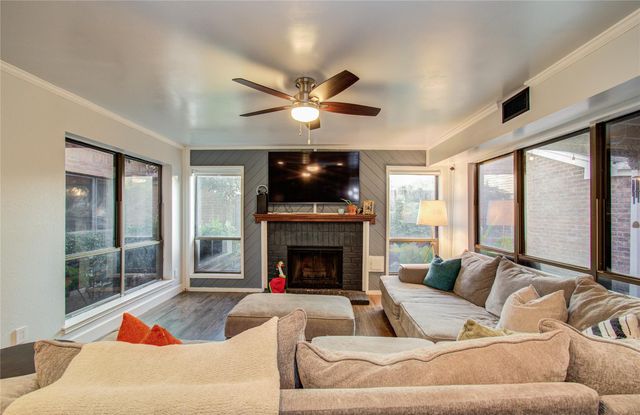 16707 Fernwood Way, Houston, TX 77058