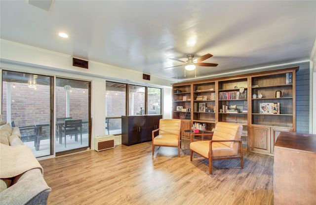 16707 Fernwood Way, Houston, TX 77058