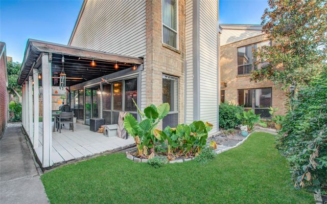 16707 Fernwood Way, Houston, TX 77058