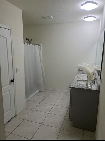 5240 GREENHEART AVENUE, Mount Dora, FL 32757