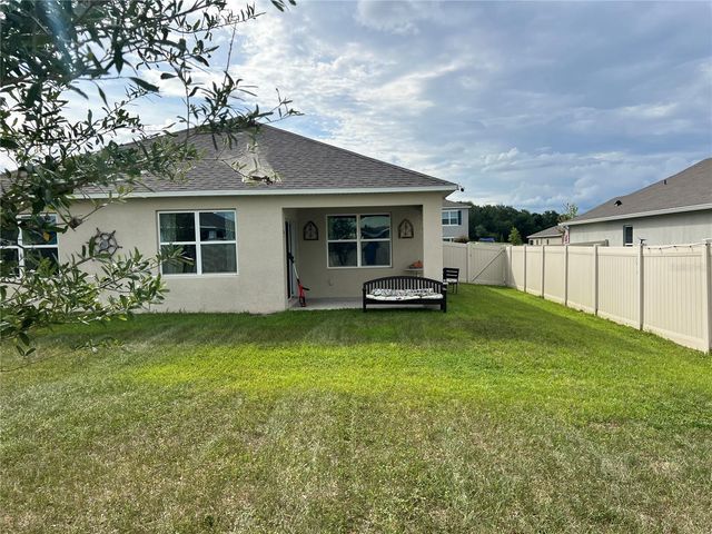 5240 GREENHEART AVENUE, Mount Dora, FL 32757