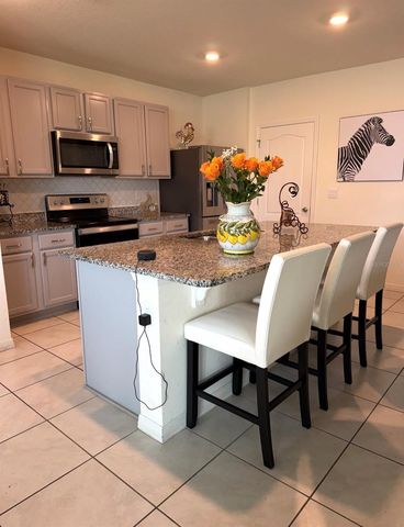 5240 GREENHEART AVENUE, Mount Dora, FL 32757