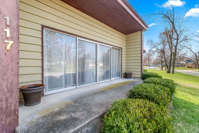 117 Orchard Ridge Parkway, Hillsdale, MI 49242