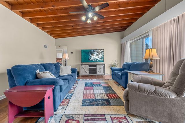 117 Orchard Ridge Parkway, Hillsdale, MI 49242