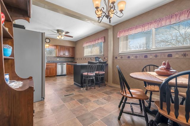 117 Orchard Ridge Parkway, Hillsdale, MI 49242