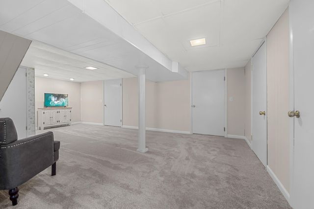 117 Orchard Ridge Parkway, Hillsdale, MI 49242