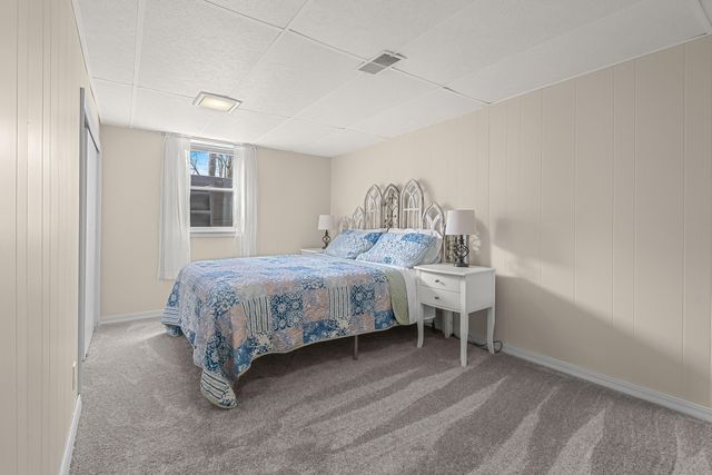 117 Orchard Ridge Parkway, Hillsdale, MI 49242