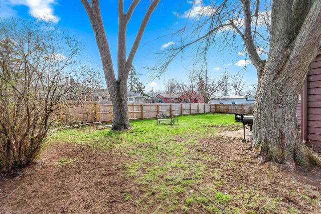 117 Orchard Ridge Parkway, Hillsdale, MI 49242