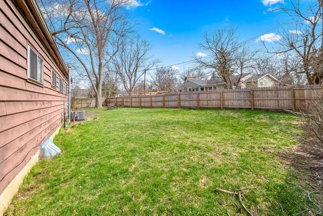 117 Orchard Ridge Parkway, Hillsdale, MI 49242