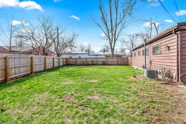 117 Orchard Ridge Parkway, Hillsdale, MI 49242