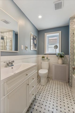 70-45 Manse Street, New York City, NY 11375