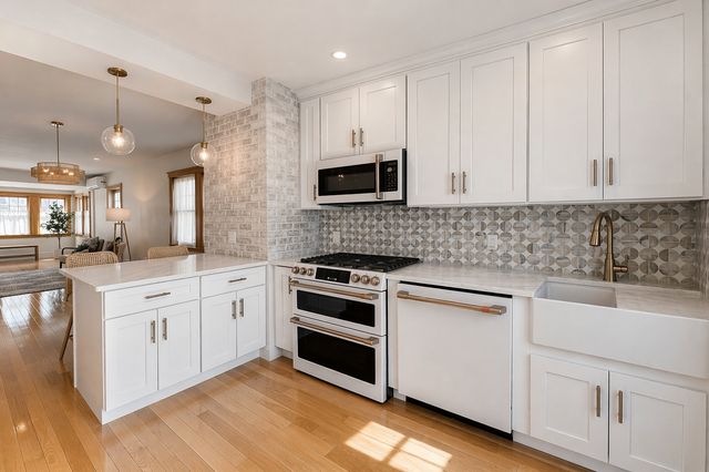 70-45 Manse Street, New York City, NY 11375